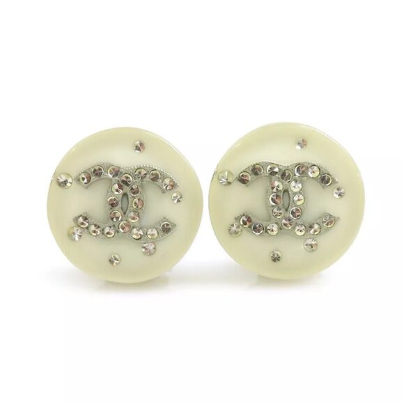 Auth CHANEL CC Logo Clip on Earrings White/Silver Resin/Metal - e59866g - Picture 1 of 8